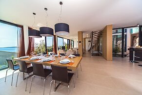Golden Rays Luxury Villas