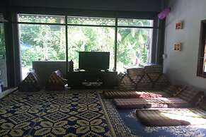 Domingo Hostel Phangan