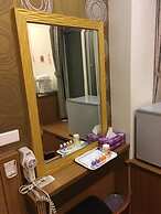 Ri Yue Hu Pan Hotel