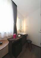 Hotel Emit Ueno