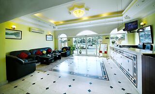 Muscat International Hotel