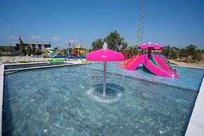 SİMLARDA AQUAPARK OTEL