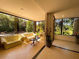 Los Lagos Resort Hotel