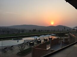 Mantis EPIC Hotel & Suites