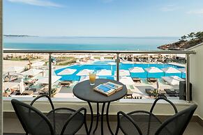 Hotel Blue Dream Palace Tripiti Resort