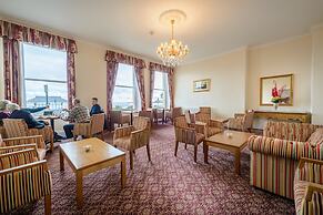 Russell Hotel