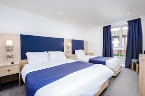 Russell Hotel