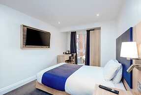 Russell Hotel