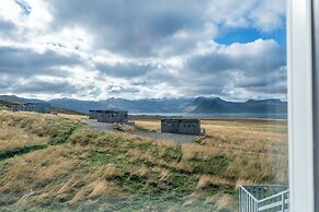 Dis Cottages