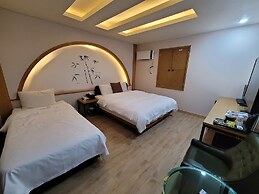 Hotel TJ