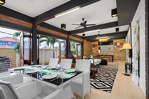 Villa Kiambang
