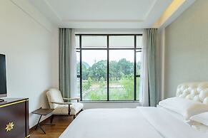 Leading Men Hotel