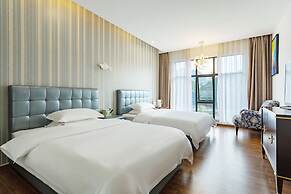Leading Men Hotel