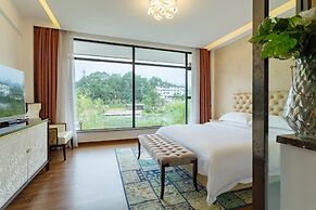 Leading Men Hotel