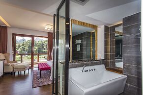 Leading Men Hotel