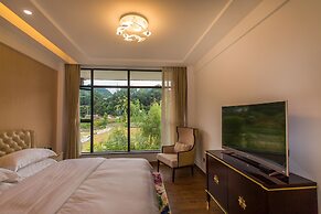 Leading Men Hotel