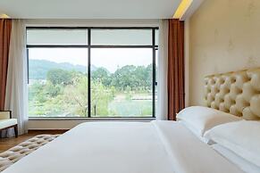 Leading Men Hotel