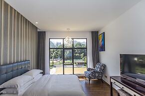 Leading Men Hotel