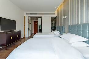 Leading Men Hotel