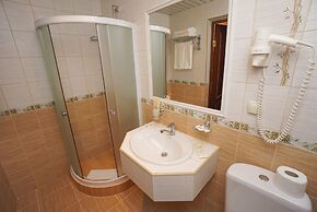 Kiparis Hotel
