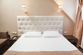 Kiparis Hotel