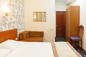 Kiparis Hotel