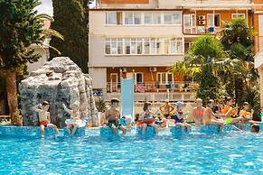Kiparis Hotel
