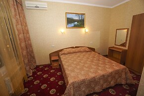 Kiparis Hotel
