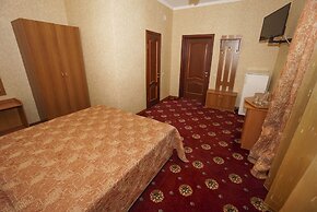 Kiparis Hotel