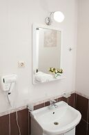 Kiparis Hotel