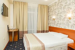 Kiparis Hotel