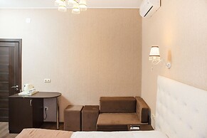 Kiparis Hotel