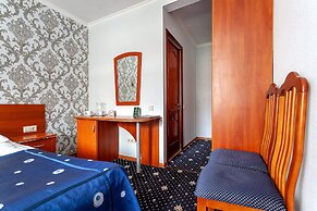 Kiparis Hotel