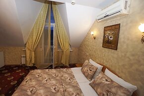 Kiparis Hotel