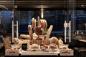 Antigon Urban Chic Hotel