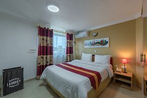 Hotel Raha Tower