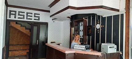 Ases Apart Hotel