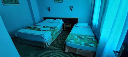 Ases Apart Hotel