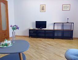 Flats4U Apartments Smolenskaya