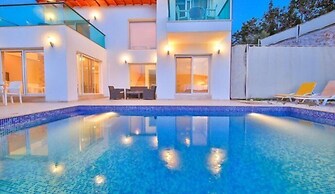 Kas 3 Bedrooms Villa With Private Pool