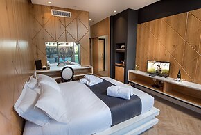 Aquaduct Hotel