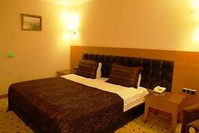 Grand Simay Hotel