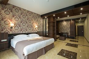 Alana Royal Hotel