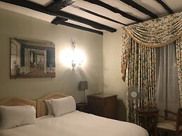 Drapers Hotel