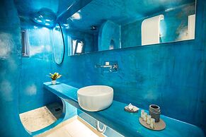 Amera Suites