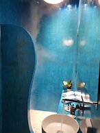 Amera Suites