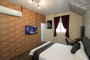Tom Tom B&B