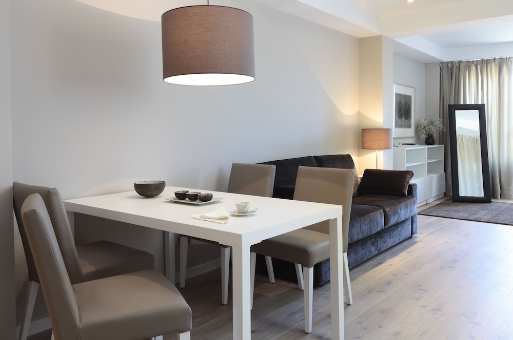 Apartments Rambla 102