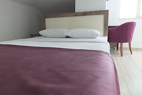 Udi Hotel