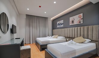 Hotel Alpha